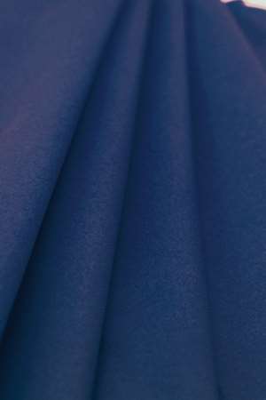 Image de Nappe non tissée voie sèche - rouleau 1,20x50m (Bleu Foncé)